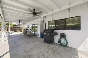 1925 Glenbarr Ct, Bakersfield, CA 93309 - Photo 41