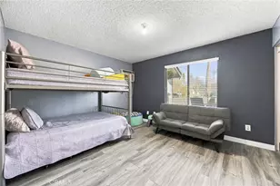 1925 Glenbarr Ct, Bakersfield, CA 93309 - Photo 33