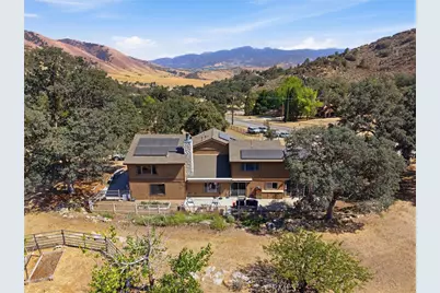 26001 Bear Valley, Tehachapi, CA 93561 - Photo 11