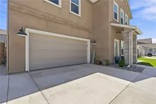 432 University Dr, Lemoore, CA 93245 - Photo 5