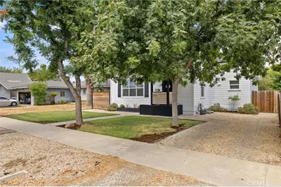 224 E 10th, Hanford, CA 93230 - Photo 3