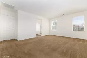20509 Hazelnut Ct, Saugus, CA 91350 - Photo 17