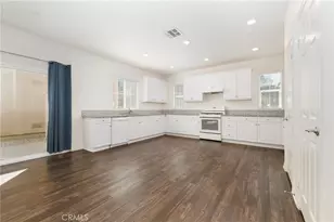 20509 Hazelnut Ct, Saugus, CA 91350 - Photo 9