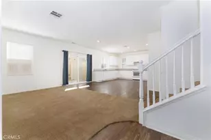 20509 Hazelnut Ct, Saugus, CA 91350 - Photo 5