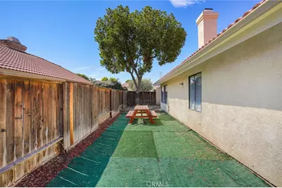 8228 Norfolk Court, Bakersfield, CA 93311 - Photo 25