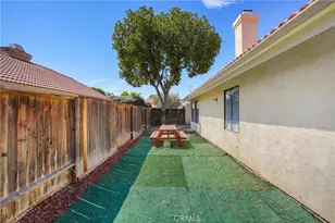 8228 Norfolk Ct, Bakersfield, CA 93311 - Photo 25