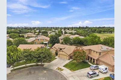 4225 W Ceres Court, Visalia, CA 93291 - Photo 9
