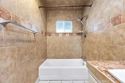 3717 Madrid, Bakersfield, CA 93309 - Photo 27