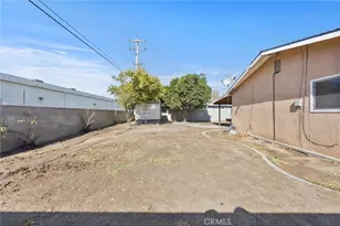 3717 Madrid, Bakersfield, CA 93309 - Photo 37