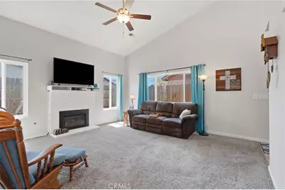1143 E Ferguson, Visalia, CA 93292 - Photo 15