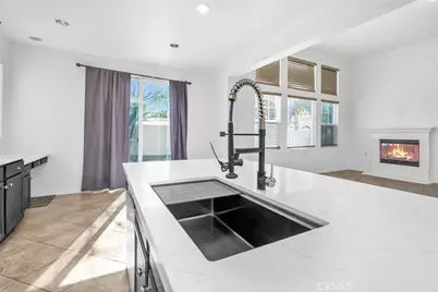 5523 Segovia, Bakersfield, CA 93306 - Photo 17