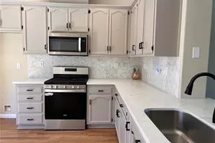 10106 Shoveldown Ct, Bakersfield, CA 93311 - Photo 5