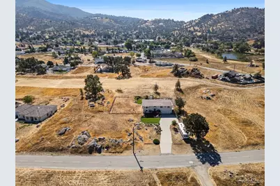28360 Burning Tree Drive, Tehachapi, CA 93561 - Photo 3
