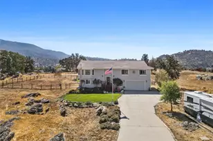 28360 Burning Tree Dr, Tehachapi, CA 93561 - Photo 5