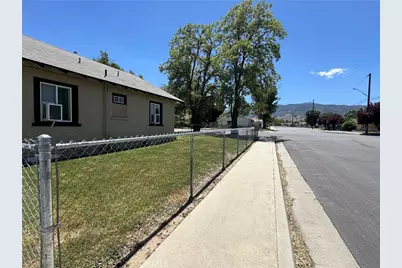 229 W D, Tehachapi, CA 93561 - Photo 37