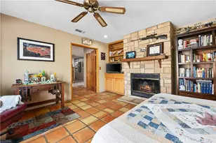 30300 Piebald Ct, Tehachapi, CA 93561 - Photo 41