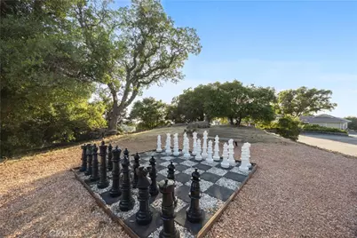 30300 Piebald Court, Tehachapi, CA 93561 - Photo 9