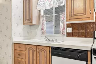 1301 Taft Hwy, Bakersfield, CA 93307 - Photo 11