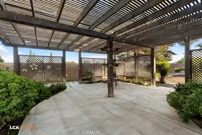 2512 Oak View Court, Bakersfield, CA 93311 - Photo 47