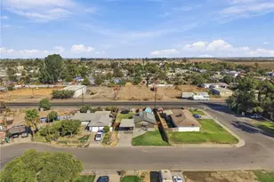 11861 Chris, Hanford, CA 93230 - Photo 33