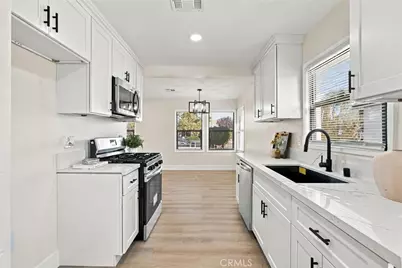 245 Donna Avenue, Bakersfield, CA 93304 - Photo 9