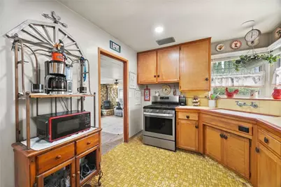 209 W B Street, Tehachapi, CA 93561 - Photo 25