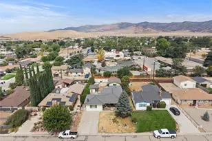 209 W B St, Tehachapi, CA 93561 - Photo 7