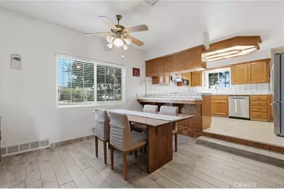 2234 W Cambridge Avenue, Visalia, CA 93277 - Photo 19