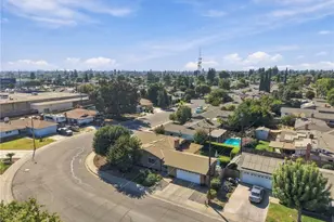 2234 W Cambridge Ave, Visalia, CA 93277 - Photo 9