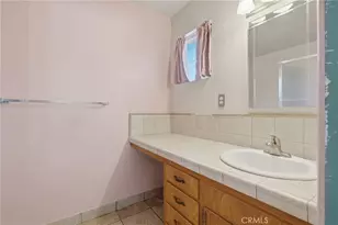 2234 W Cambridge Ave, Visalia, CA 93277 - Photo 43