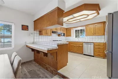 2234 W Cambridge Avenue, Visalia, CA 93277 - Photo 23