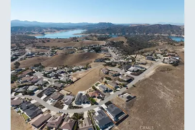 3415 Lakeside Village Drive, Paso Robles, CA 93446 - Photo 41