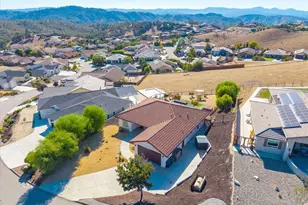 3415 Lakeside Village Dr, Paso Robles, CA 93446 - Photo 43