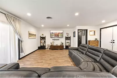 1605 Westbourne Way, Bakersfield, CA 93309 - Photo 15