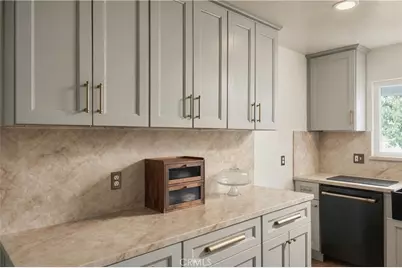 3106 St Thomas Way, Bakersfield, CA 93306 - Photo 13