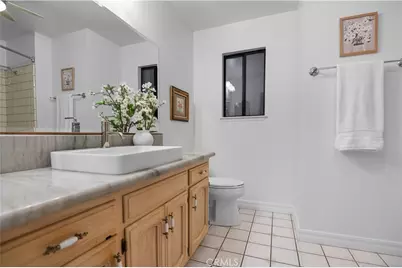 2824 W Hemlock Court, Visalia, CA 93277 - Photo 23