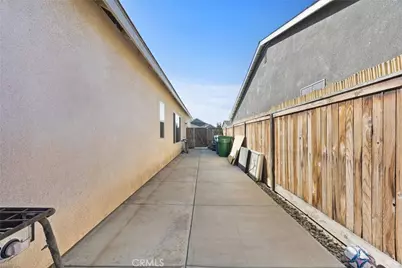 9614 Silver Falls Lane, Shafter, CA 93263 - Photo 33