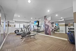 11023 Fruitland Dr, Studio City, CA 91604 - Photo 19