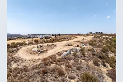 35905 Madera Dr, Hemet, CA 92544 - Photo 21