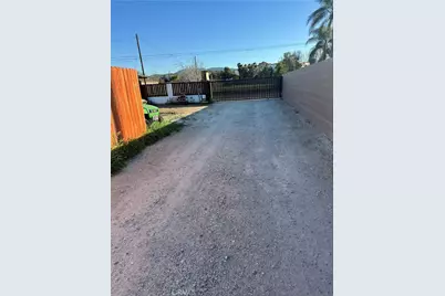 382 384 E Caroline, San Bernardino, CA 92408 - Photo 7