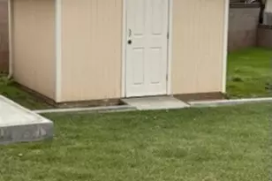 35617 Panorama Dr, Yucaipa, CA 92399 - Photo 11