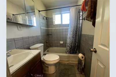 822 S Chester, Compton, CA 90221 - Photo 19