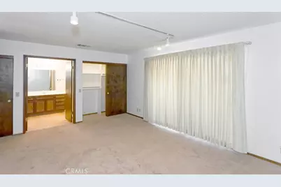 15490 Mondamon, Apple Valley, CA 92307 - Photo 35