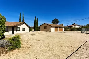 15490 Mondamon, Apple Valley, CA 92307 - Photo 17