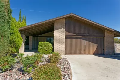 15490 Mondamon, Apple Valley, CA 92307 - Photo 13