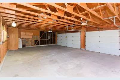 15490 Mondamon, Apple Valley, CA 92307 - Photo 9