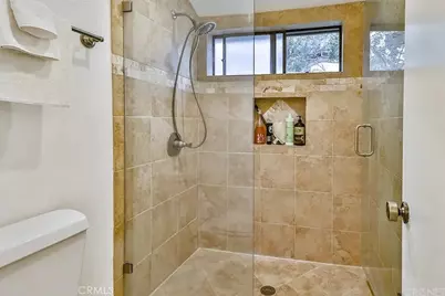 21931 Burbank #23, Woodland Hills, CA 91367 - Photo 17