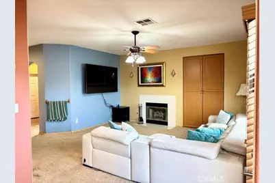 12236 Primavera, Victorville, CA 92392 - Photo 11