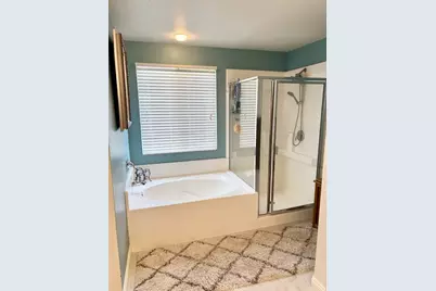 12236 Primavera, Victorville, CA 92392 - Photo 33