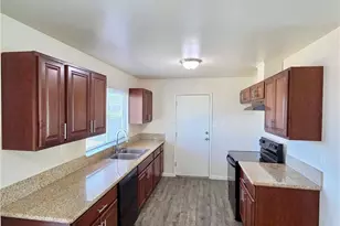 822 Walnut, Gustine, CA 95322 - Photo 7